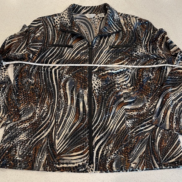 LAURA ASHLEY Woman Size 1X Lightweight Zippered Jacket - Picture 9 of 13